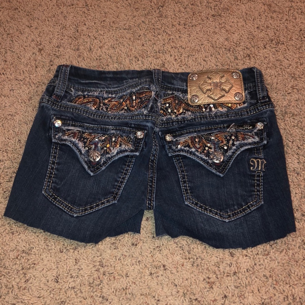 MissMe cutoff shorts size 24